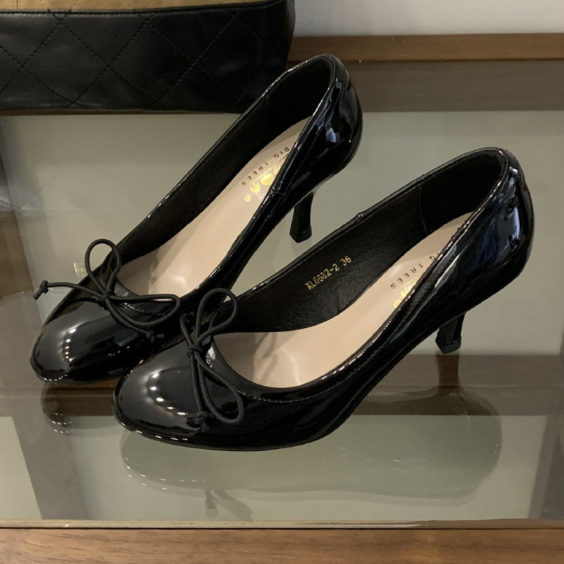 Elegant Patent Leather High He – обзор и цена Home Office Makeover